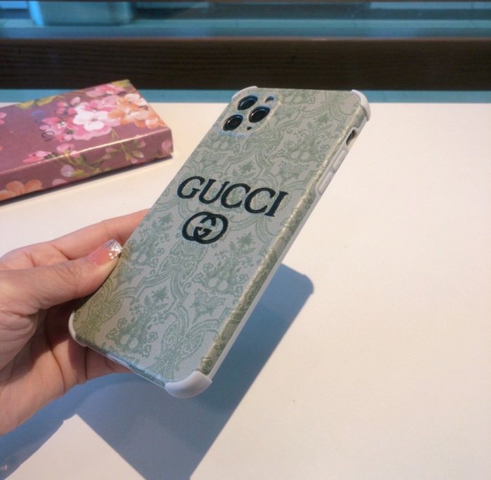 Gucciグッチ スマホケースケース最新全機種11 Pro/11/Xs Max/Xr/XS/iPhone7/7P/8/8P/iPhone12