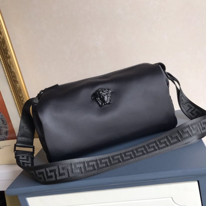 202107SS新作Versace ヴェルサーチェメンズ ショルダーバッグ スーパーコピー