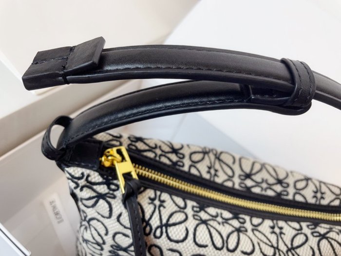 202107SS新作 LOEWE ロエベ レディース ショルダーバッグスーパーコピー
