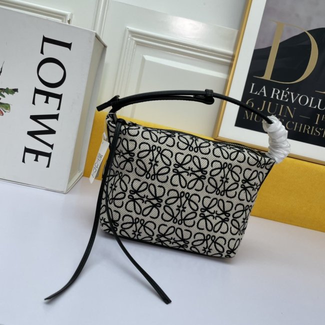 202107SS新作 LOEWE ロエベ レディース ショルダーバッグスーパーコピー
