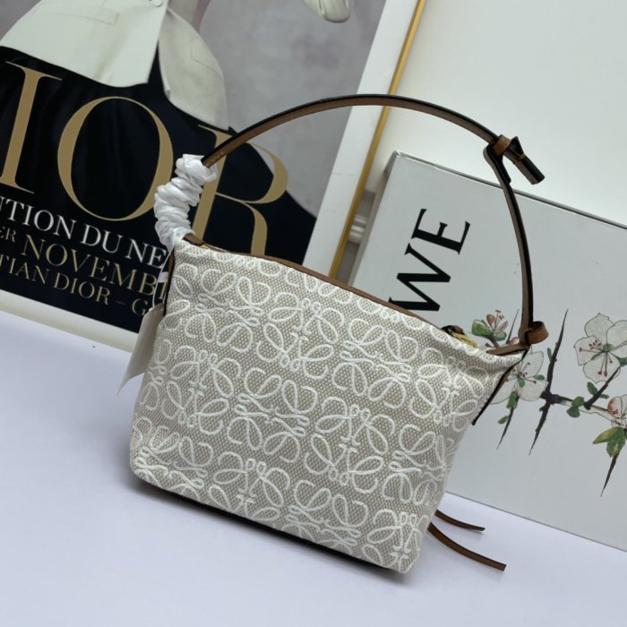 202107SS新作 LOEWE ロエベ レディース ショルダーバッグスーパーコピー