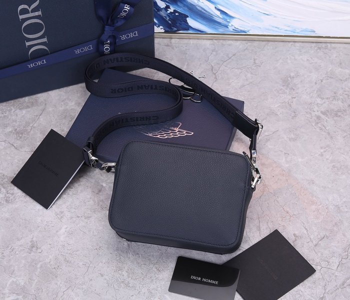 202107SS新作 Dior ディオール メンズ ショルダーバックスーパーコピー