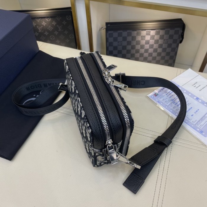 202107SS新作 Dior ディオール メンズ ショルダーバックスーパーコピー