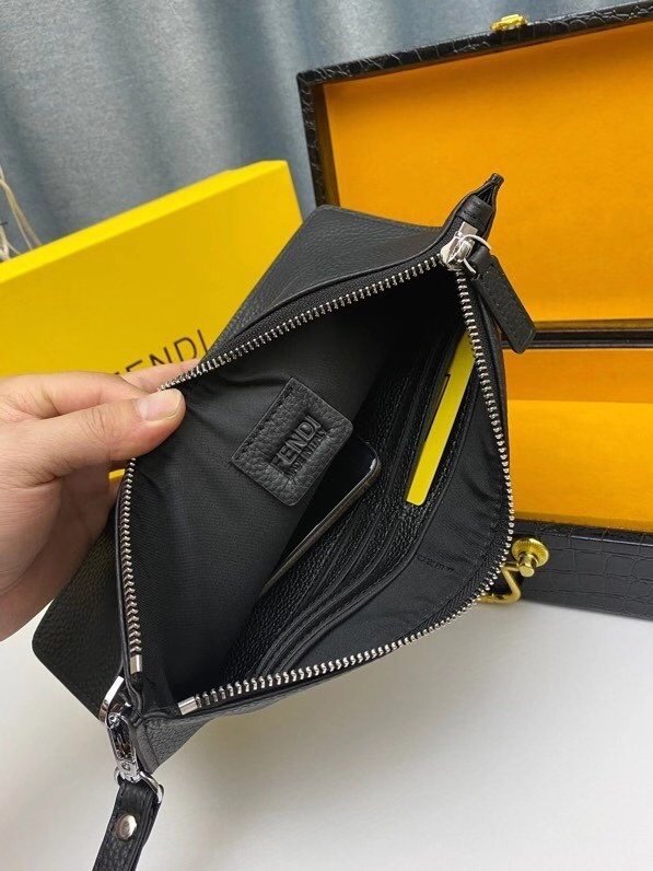 202107SS新作 FENDI フェンディ メンズ ハンドバックスーパーコピー
