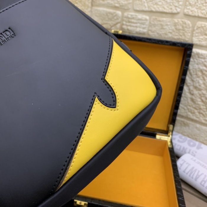 202107SS新作 FENDI フェンディ メンズ ショルダーバックスーパーコピー