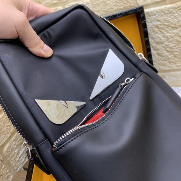 202107SS新作 FENDI フェンディ メンズ ショルダーバックスーパーコピー