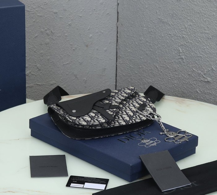 202107SS新作 Dior ディオール メンズ ショルダーバックスーパーコピー