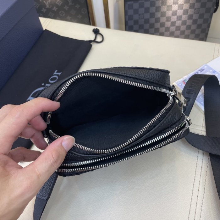 202107SS新作 Dior ディオール メンズ ショルダーバックスーパーコピー