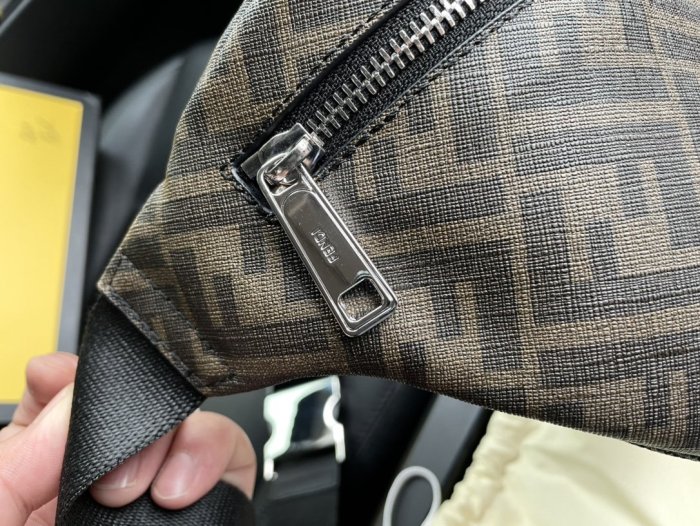 202107SS新作 FENDI フェンディ メンズ ショルダーバックスーパーコピー