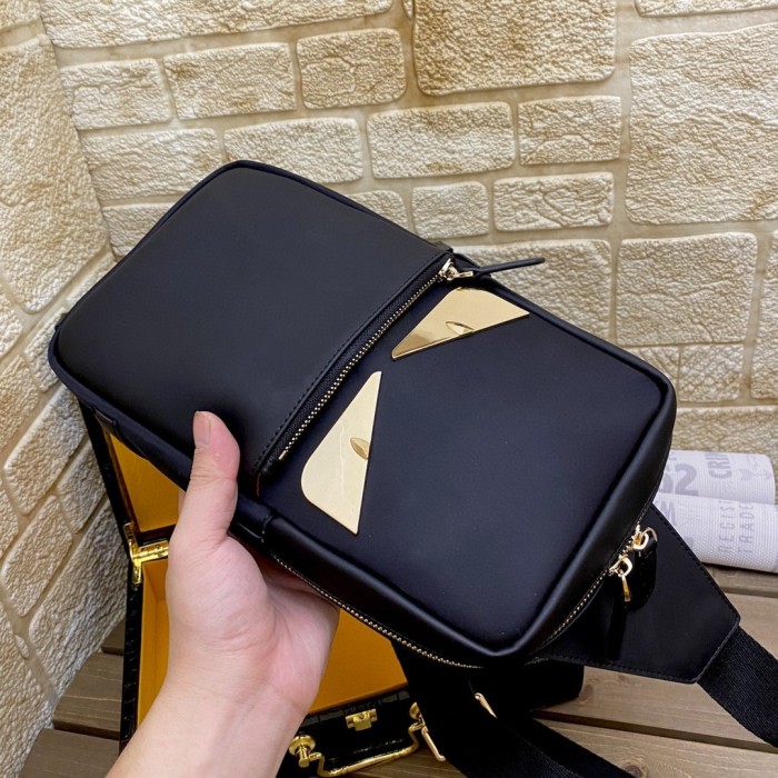 202107SS新作 FENDI フェンディ メンズ ショルダーバックスーパーコピー
