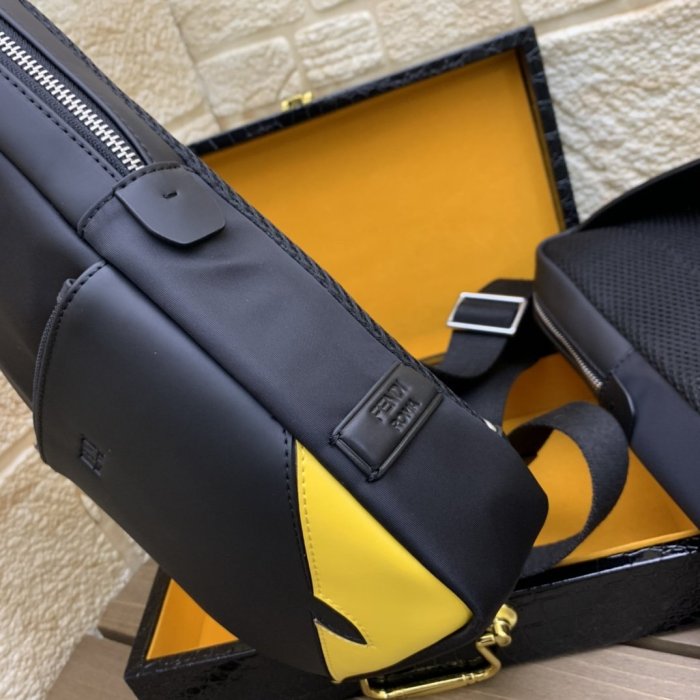 202107SS新作 FENDI フェンディ メンズ ショルダーバックスーパーコピー