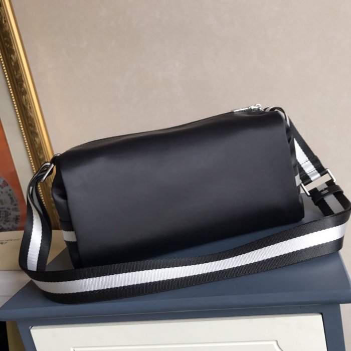202107SS新作 Prada プラダ メンズ ショルダーバックスーパーコピー