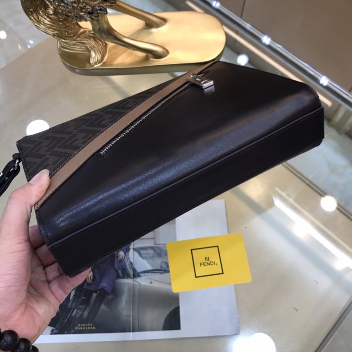202107SS新作 FENDI フェンディ メンズ ハンドバックスーパーコピー