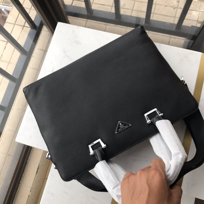 202107SS新作 Prada プラダ メンズ ハンドバックスーパーコピー