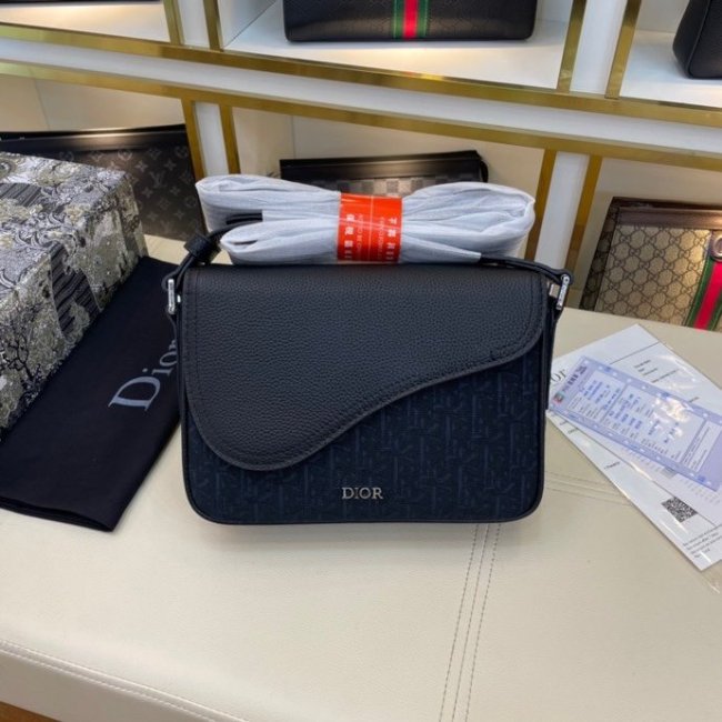202107SS新作 Dior ディオール メンズ ショルダーバックスーパーコピー