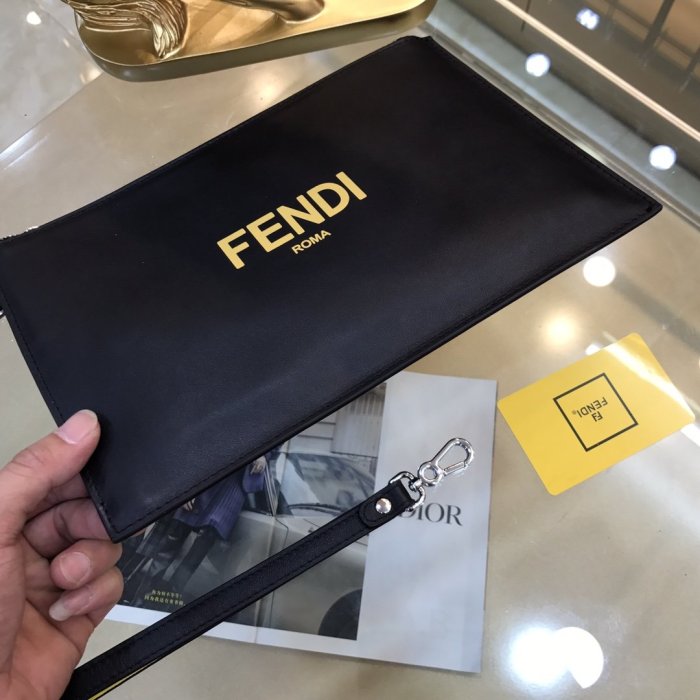 202107SS新作 FENDI フェンディ メンズ ハンドバックスーパーコピー