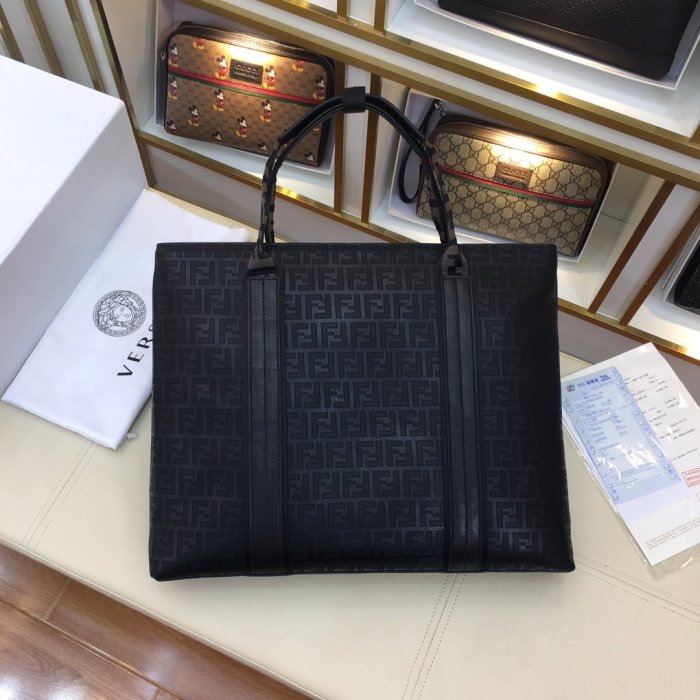 202107SS新作 FENDI フェンディ メンズ ハンドバックスーパーコピー