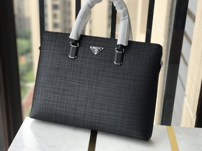202107SS新作 Prada プラダ メンズ ハンドバックスーパーコピー