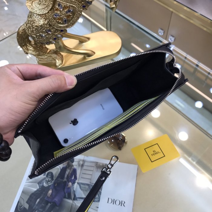 202107SS新作 FENDI フェンディ メンズ ハンドバックスーパーコピー
