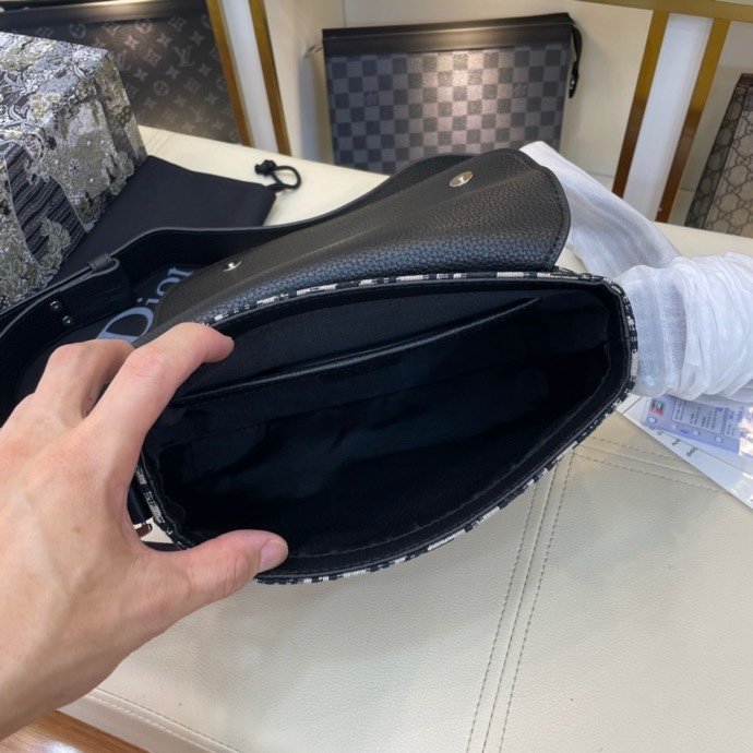 202107SS新作 Dior ディオール メンズ ショルダーバックスーパーコピー
