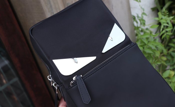 202107SS新作 FENDI フェンディ メンズショルダーバックスーパーコピー