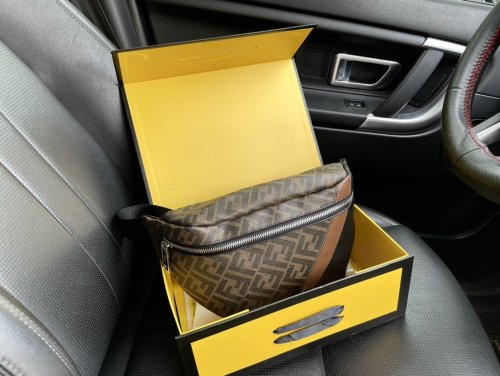 202107SS新作 FENDI フェンディ メンズ ショルダーバックスーパーコピー