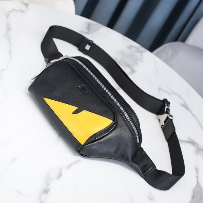 202107SS新作 FENDI フェンディ メンズ ショルダーバックスーパーコピー
