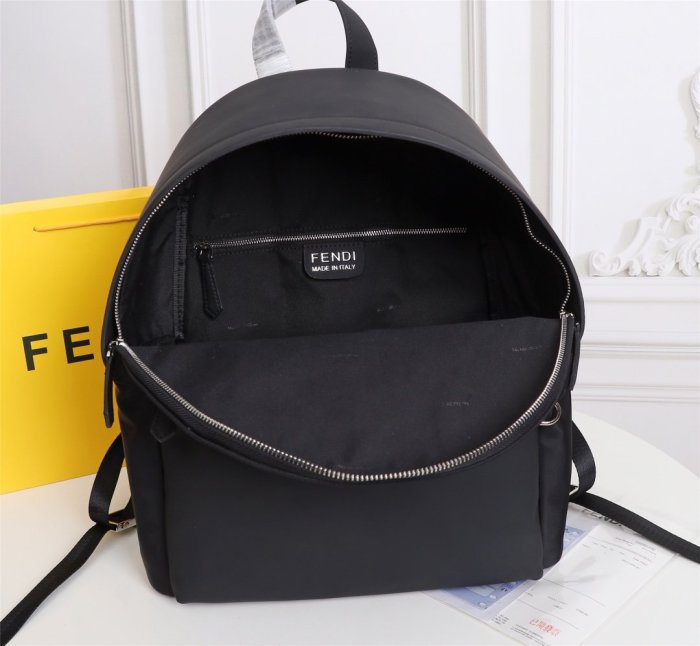 202107SS新作 FENDI フェンディ メンズ リュックバックスーパーコピー