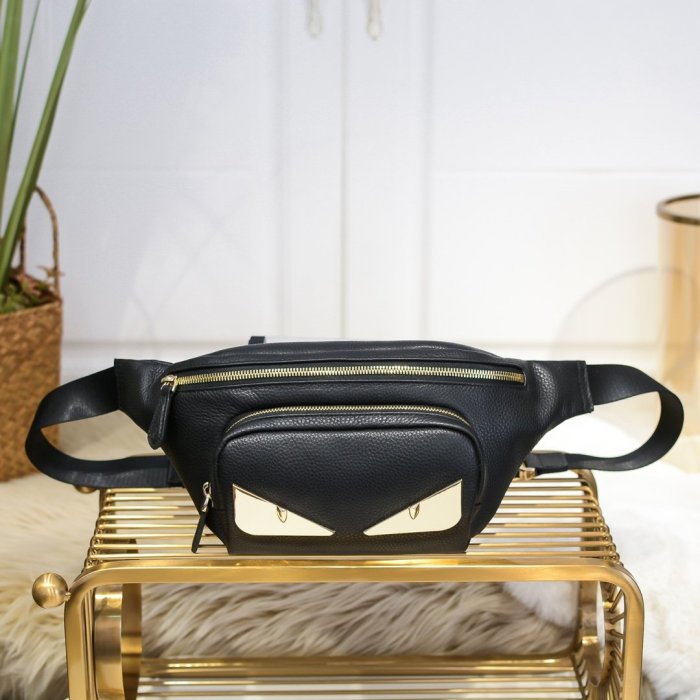 202107SS新作 FENDI フェンディ メンズ ショルダーバックスーパーコピー