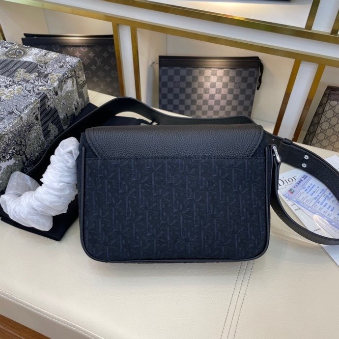202107SS新作 Dior ディオール メンズ ショルダーバックスーパーコピー