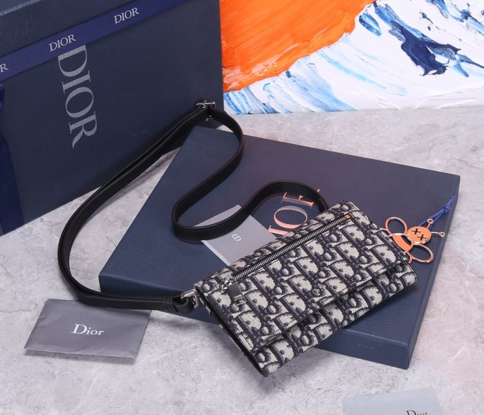 202107SS新作 Dior ディオール メンズ ショルダーバックスーパーコピー