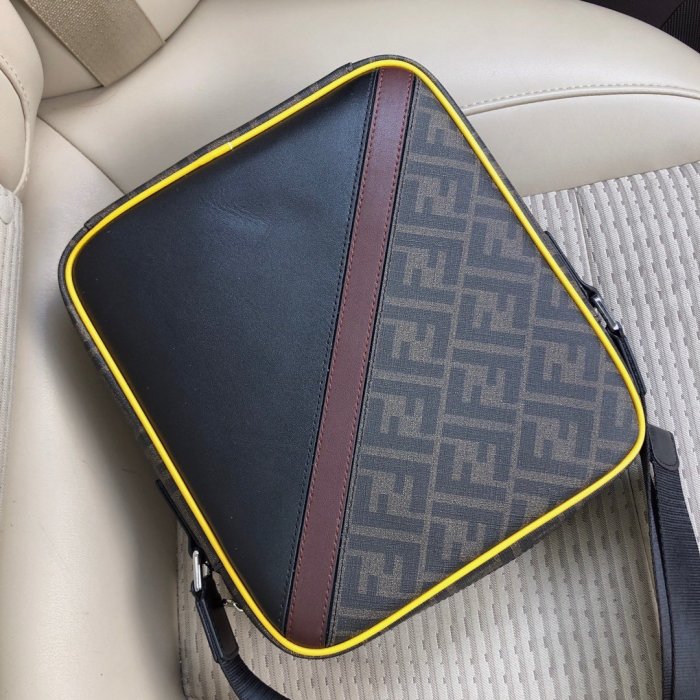 202107SS新作 FENDI フェンディ ショルダーバックスーパーコピー