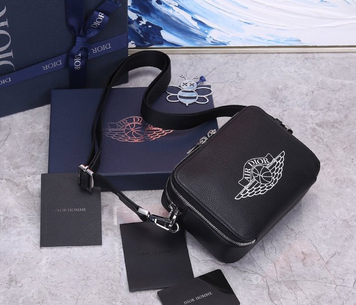 202107SS新作 Dior ディオール メンズ ショルダーバックスーパーコピー