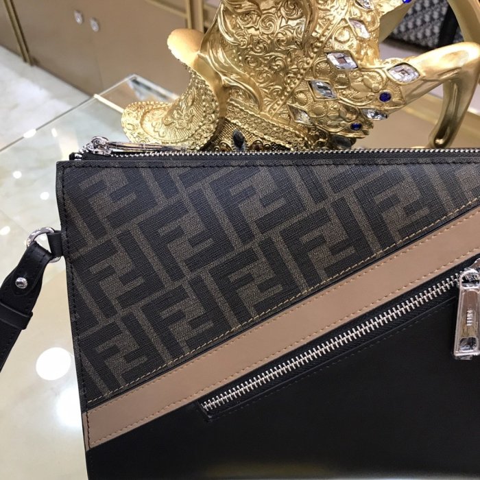 202107SS新作 FENDI フェンディ メンズ ハンドバックスーパーコピー