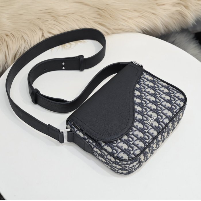 202107SS新作 Dior ディオール メンズ ショルダーバックスーパーコピー