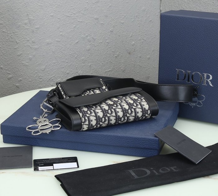 202107SS新作 Dior ディオール メンズ ショルダーバックスーパーコピー