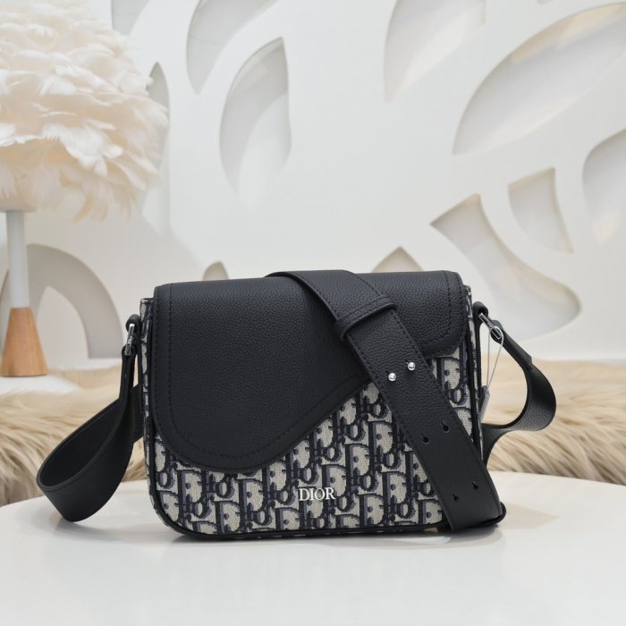 202107SS新作 Dior ディオール メンズ ショルダーバックスーパーコピー