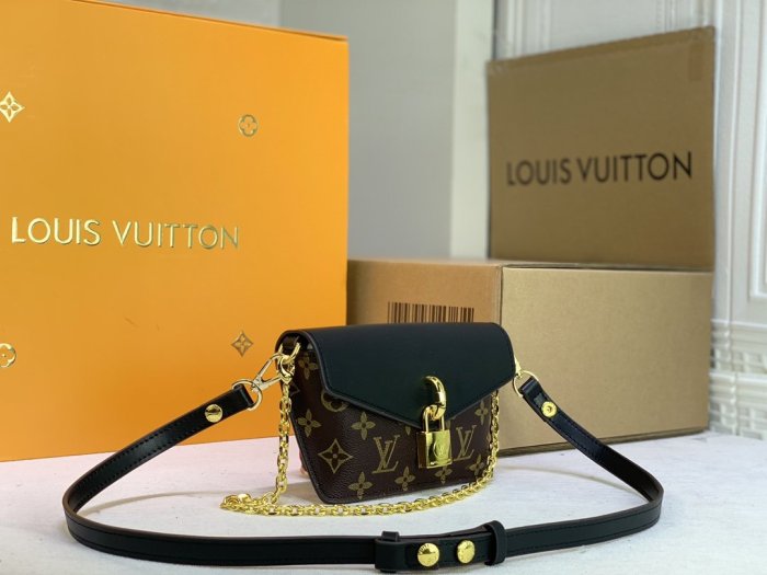 202107SS新作 Louis Vuitton ルイヴィトン レディース ショルダーバック スーパーコピー