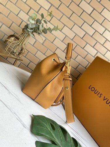 202107SS新作 Louis Vuitton ルイヴィトン レディース ショルダーバック スーパーコピー