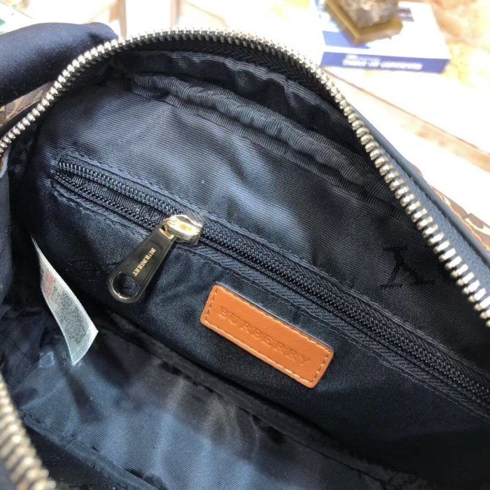 202107SS新作 Burberry バーバリー メンズ ショルダーバックスーパーコピー