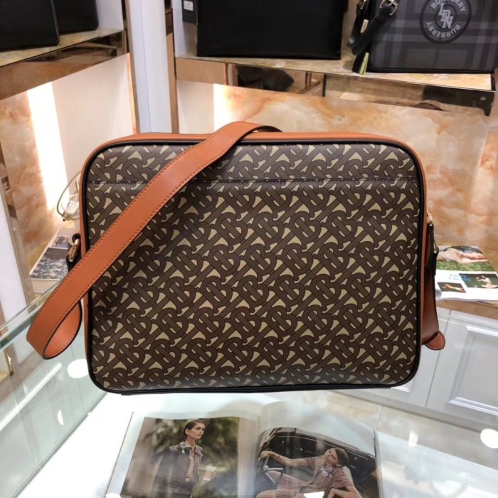 202107SS新作 Burberry バーバリー メンズ ショルダーバックスーパーコピー