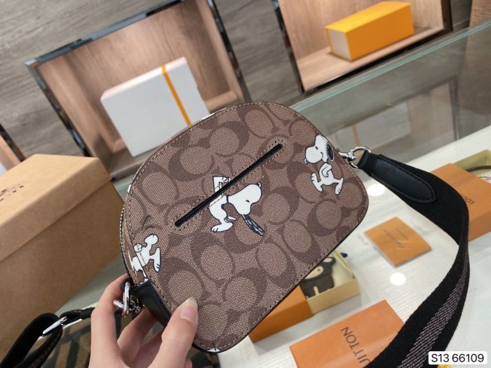 202108SS新作 Coach コーチ レディース ショルダーバッグスーパーコピー