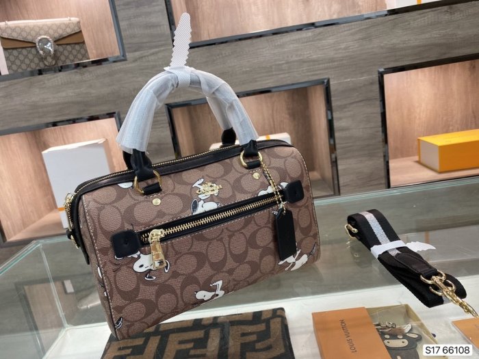 202108SS新作 Coach コーチ レディース ショルダーバッグスーパーコピー
