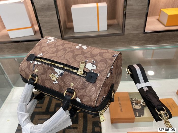 202108SS新作 Coach コーチ レディース ショルダーバッグスーパーコピー