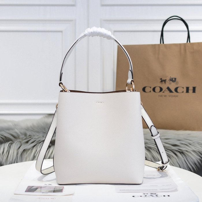 202108SS新作 Coach コーチ レディース ショルダーバッグスーパーコピー