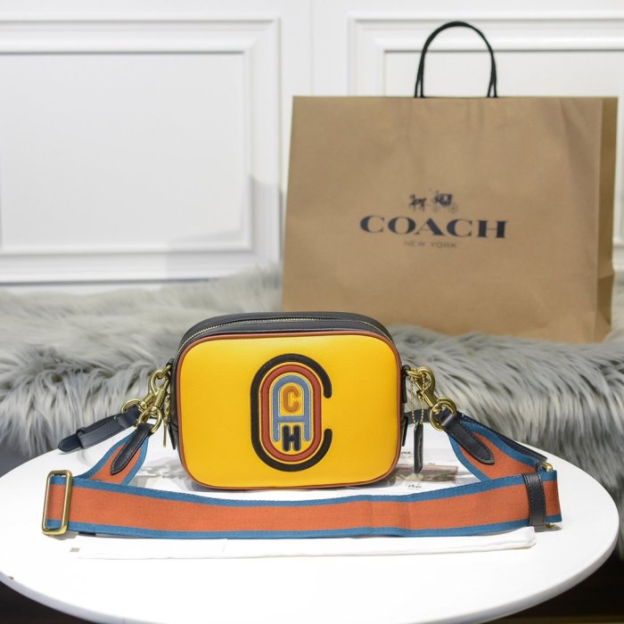 202108SS新作 Coach コーチ レディース ショルダーバッグスーパーコピー