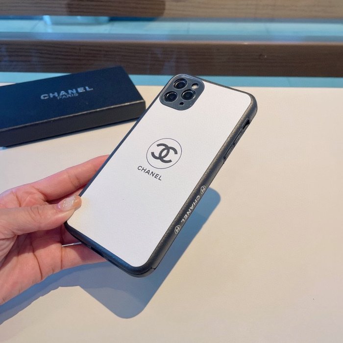 シャネル/Chanel ケース最新全機種11 Pro/11/Xs Max/Xr/XS/iPhone7/7P/8/8P/ iPhone12/ 3色