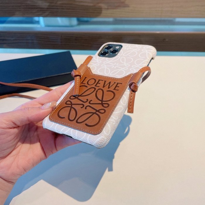 ロエベ/Loewe ケース最新全機種11 Pro/11/Xs Max/Xr/XS/iPhone7/7P/8/8P/iPhone12