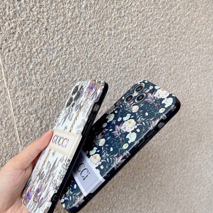 Gucciグッチ スマホケースケース最新全機種11 Pro/11/Xs Max/Xr/XS/iPhone7/7P/8/8P/iPhone12 2色