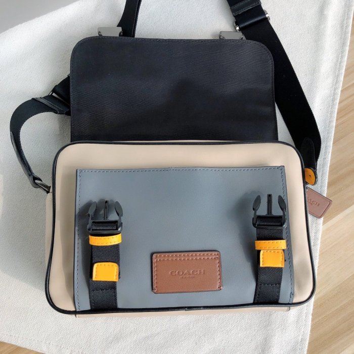 202109SS新作 Coach コーチ メンズ ショルダーバッグスーパーコピー